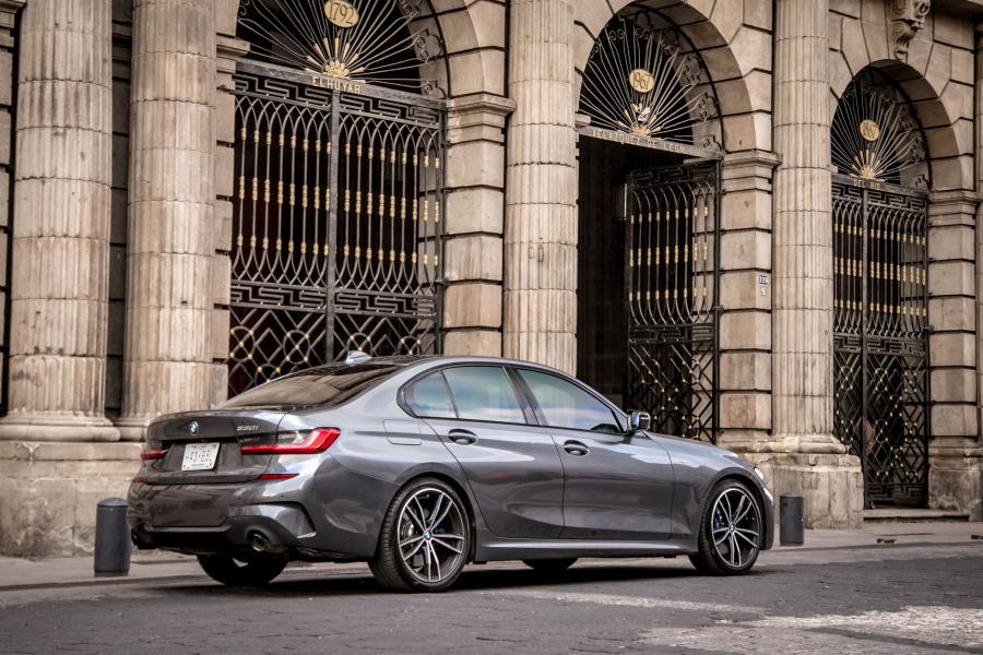  BMW 330i M Sport (G20) 2019 года  (MX) (фото 16 из 18)